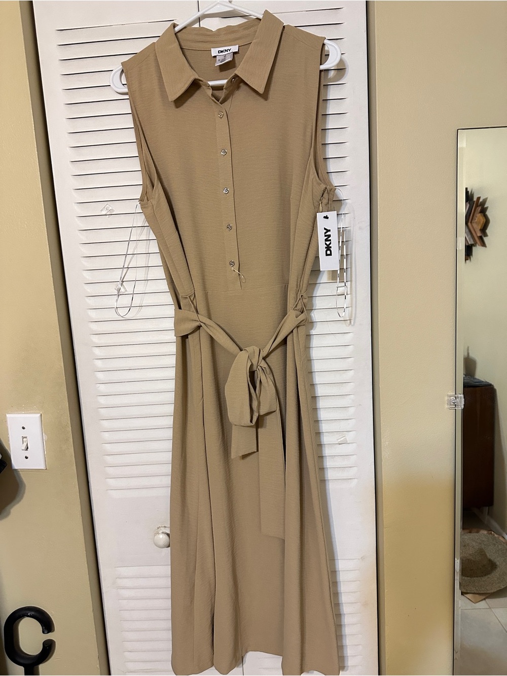 DKNY Sleeveless Belted Shirt Dress in Khaki (Size 14) – NWT